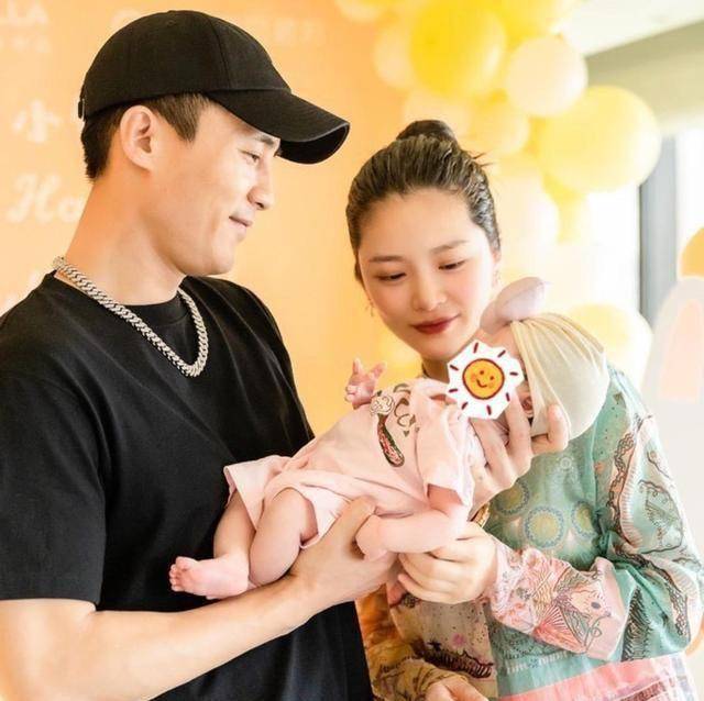 王灿为杜淳庆40岁生日,特意画可爱的杜淳,这份礼物好有爱_王翠_照片