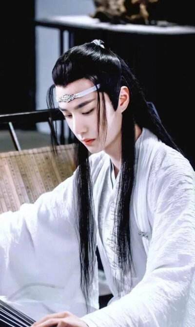 王一博不但是优质偶像,还是一个被低估的演员_季向_梦想_摩托车