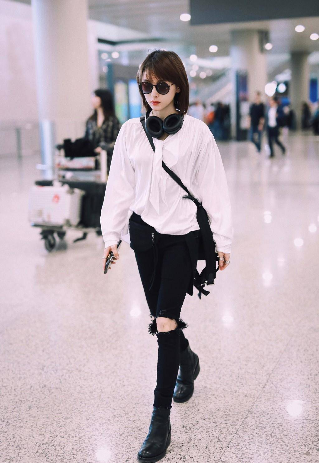 王子文简直行走的穿搭指南,身高162却穿出180的气场,腿太吸睛了_显得