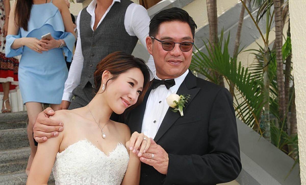 富豪丈夫抱着儿子像抱着孙子_李美慧_曾文豪_照片