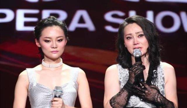 最后,宋佳和张楚楚.返回搜狐,查看更多