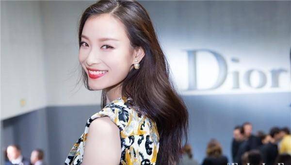 想被井柏然狂吻?你需要妆出倪妮的美颜!_step_自然_瞬间