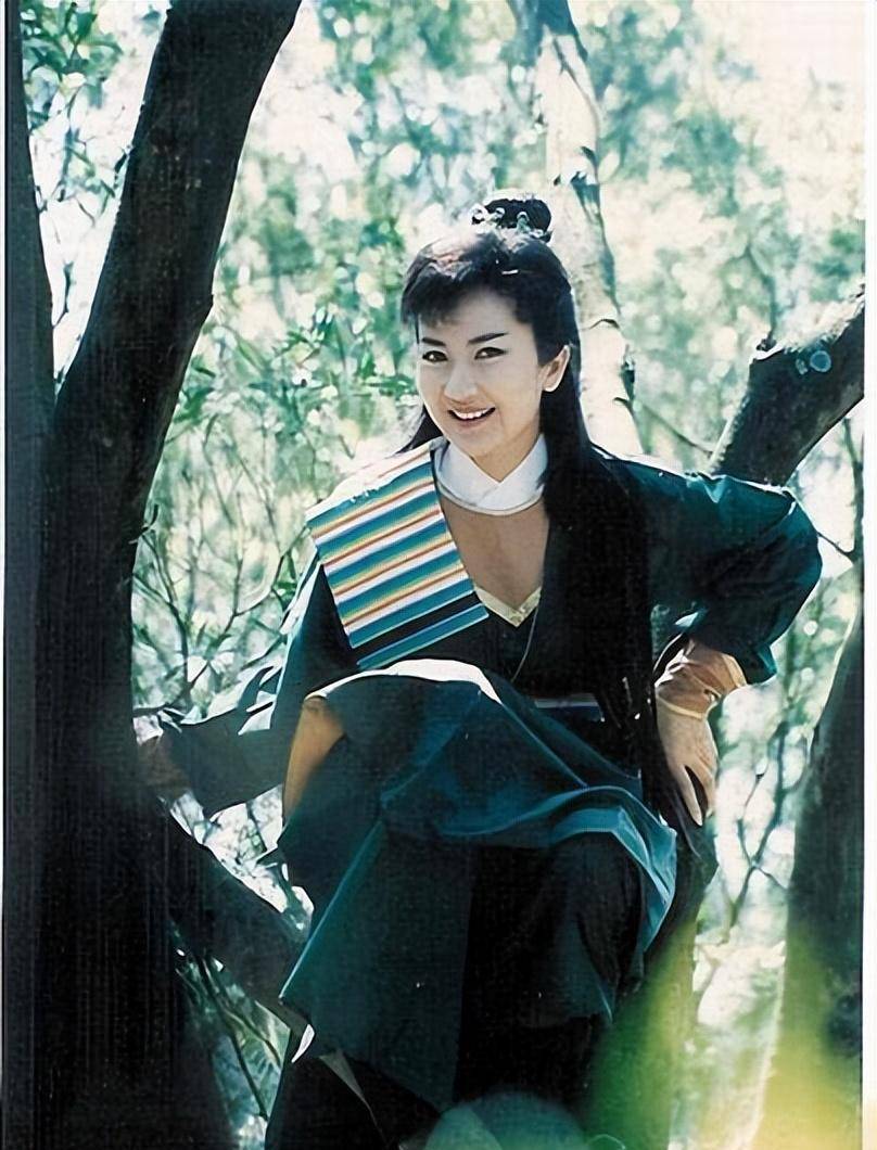 飒美不输儿郎,自有一番别样的风采_女子_赵丽颖_其他