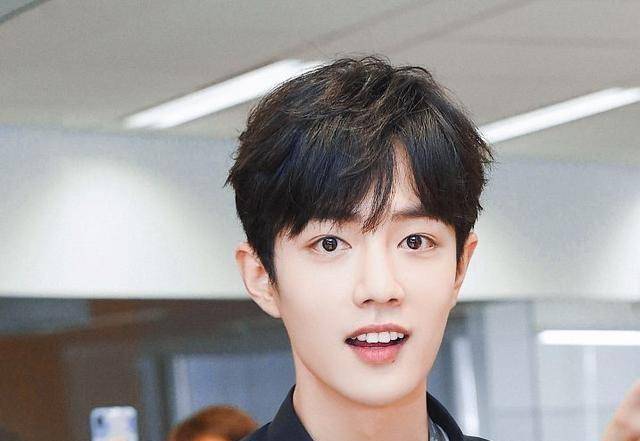 肖战方否认与李沁恋情,粉丝早有准备,直言:我都累了_朋友_因为_庆功宴