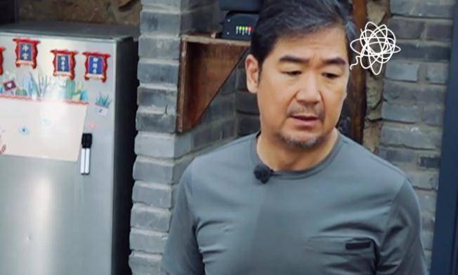 幸福三重奏:邓婕对张国立发脾气,嫌弃到五官扭曲,语气却像撒娇_表情