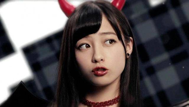 桥本环奈:明明是女神的她,却没有女明星的偶像包袱,太可爱了!