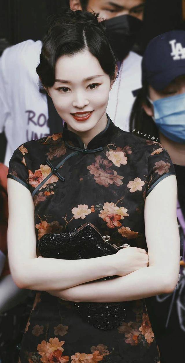 有一种惊艳叫宋轶穿旗袍_曼丽_清纯_气质