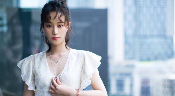 "上海名媛"蓝盈莹:亿万身家不亚于思聪,徐帆都认她做干闺女!