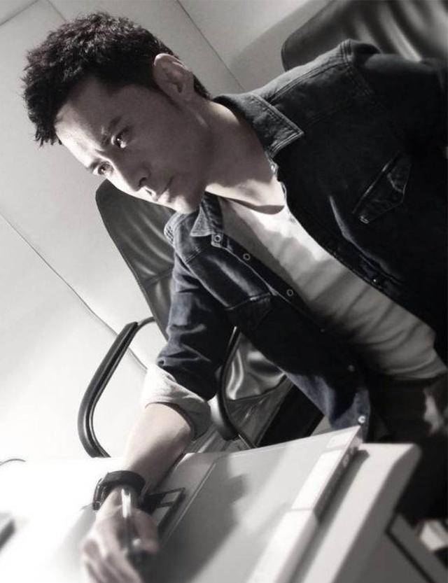 一首歌让他成男神级歌手,现在成这样,网友却还期待他出新歌_黄征_爱情