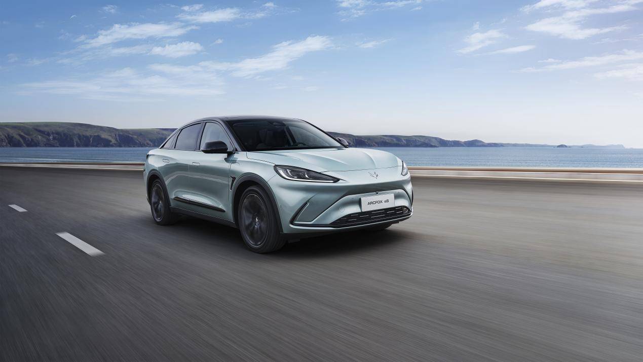 把森林搬到车上,极狐汽车推出阿尔法s,阿尔法t"森林版"_搜狐汽车_搜狐