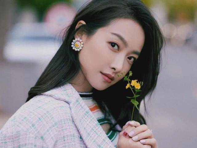 娱乐圈神奇交集,宋茜前任和郑恺老婆也谈过恋爱,还都是初恋_苗苗和