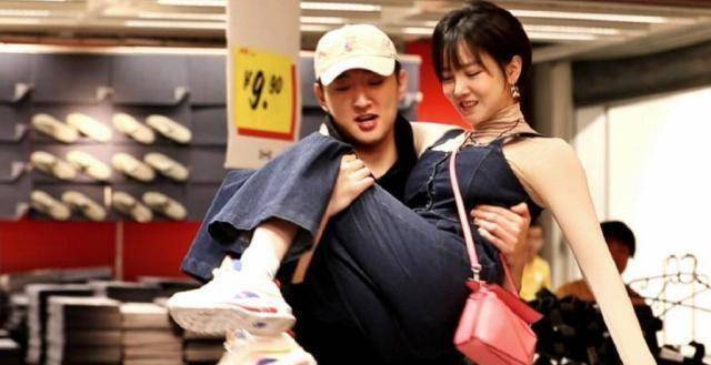于小彤接二连三惹哭陈小纭,每次都有新花样!_女友_电影_男友
