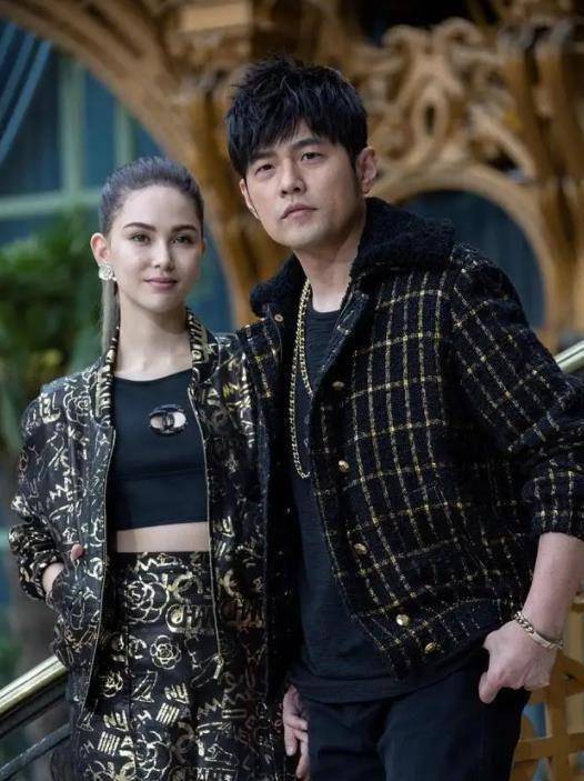 颜值不及蔡依林,事业不如侯佩岑,昆凌为什么能套牢周杰伦12年_天王
