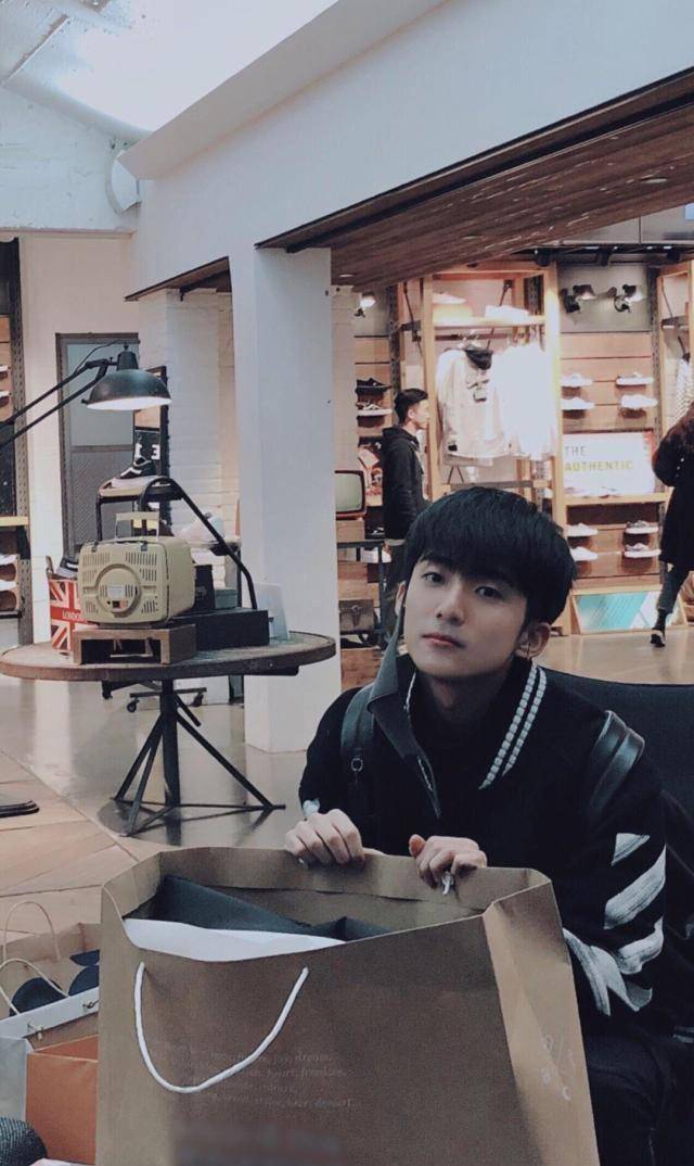 人间真实:郭子凡_肖战_男孩_网友