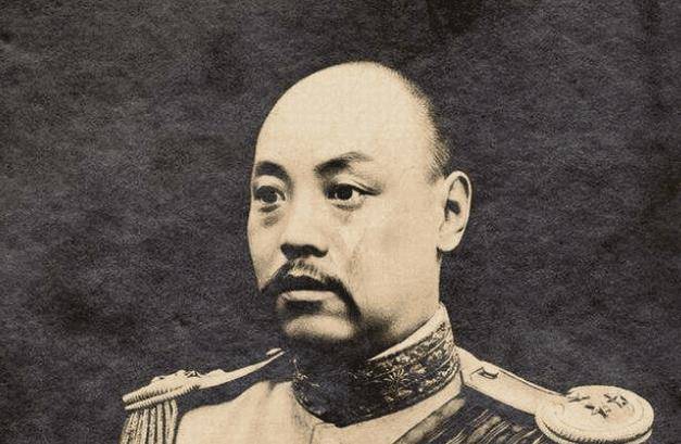 第二位是卢永祥,他是山东济阳人,皖系军阀代表人物之一,同时还是浙江