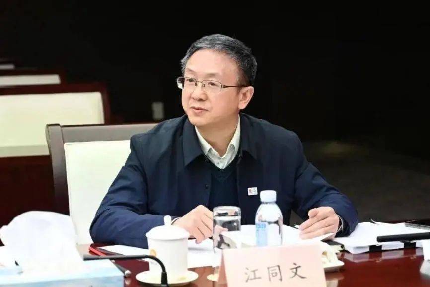 何江川,西南石油大学储运1982级校友,正高级工程师,博士.