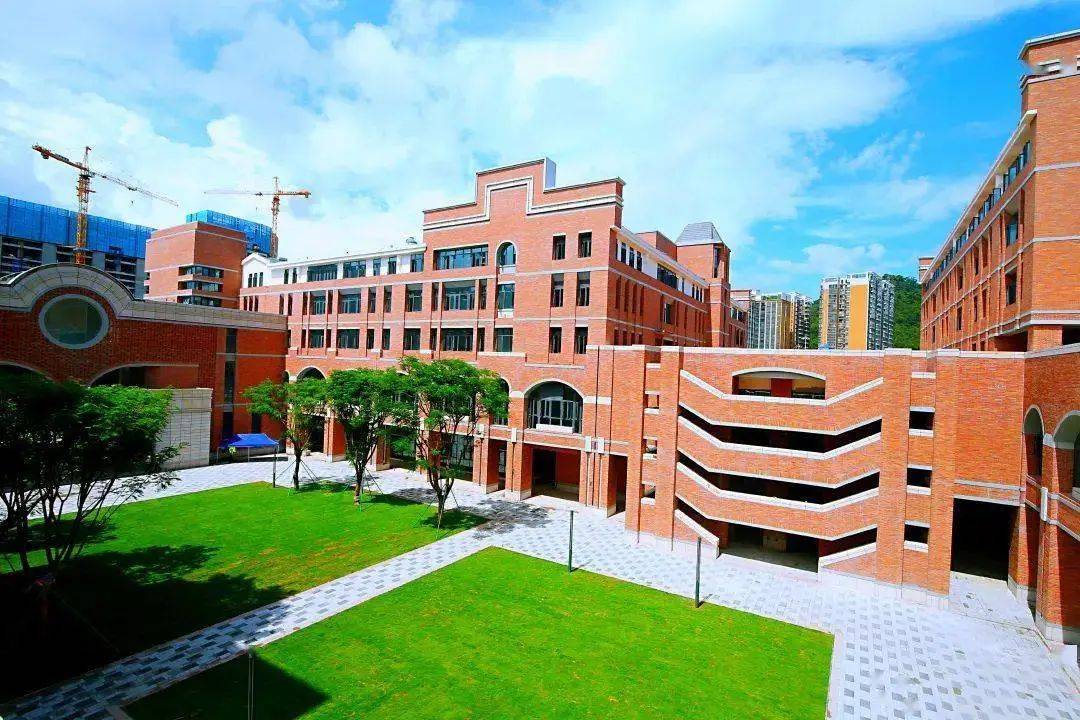 国际学校学费（中考后，深圳竟还有千元左右的国际学校可以选）-图4