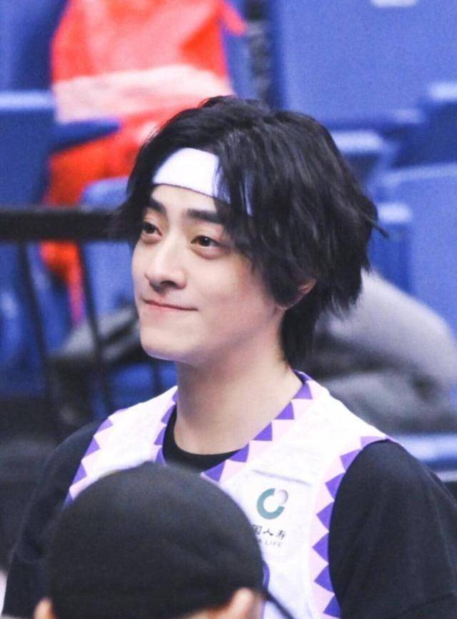 可高冷可逗比,宝藏男孩藏不住了_阿云嘎_感觉_气质