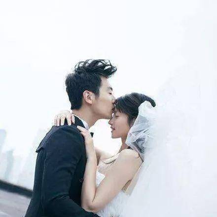 朱亚文是如何成为娱乐圈的"宝贝儿"的?_刘亦菲_时候_因为