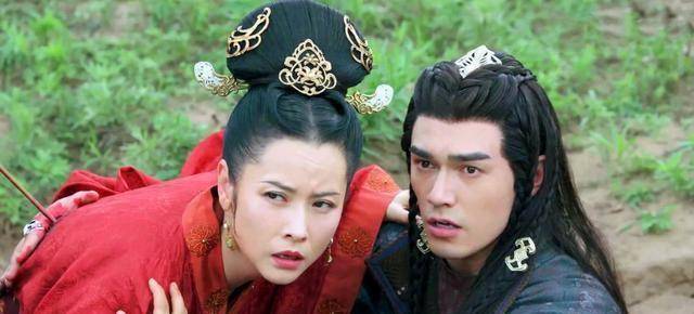 长歌行:阿隼离开草原去寻长歌,奕承公主阴谋得逞,大可汗有难了_因为