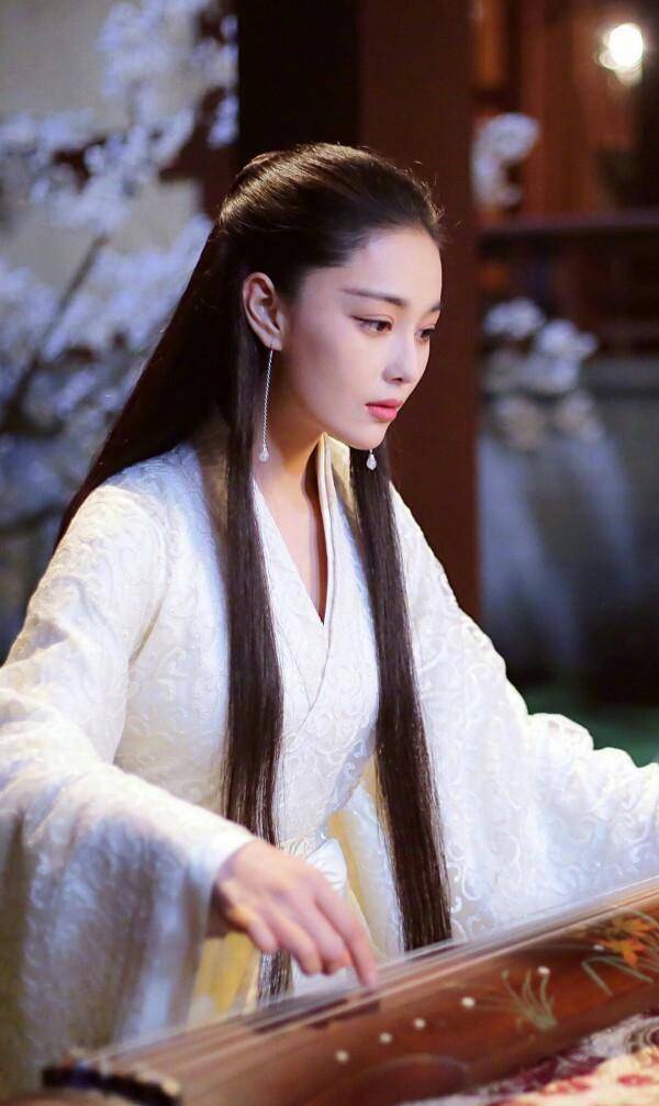 这是我见过最美的白衣古装美女,就像是画中走来的仙子_白色_气质_小