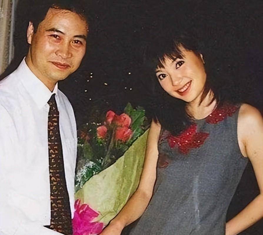 戚美珍_苗侨伟_黎燕珊