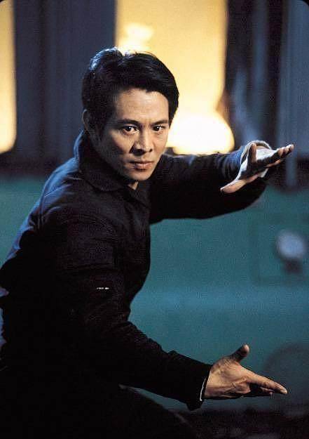 邹兆龙颜值高,武功也不输李连杰,可为什么总是演反派呢?