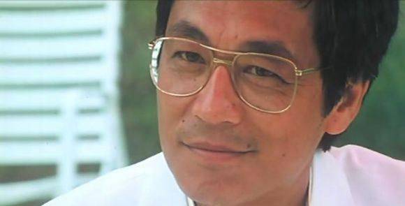 他是83版《射雕》的黄药师,孤傲一生,因何在老年与自己握手言和_曾江