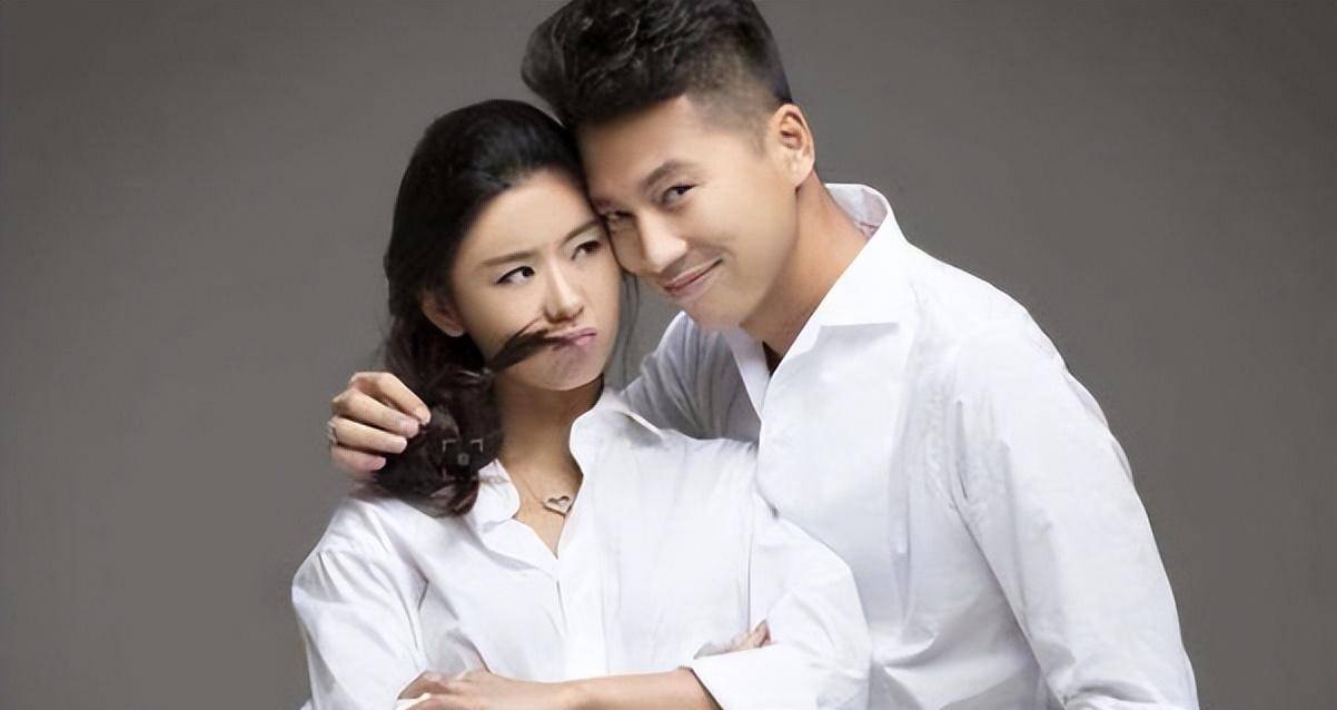 出道至今零绯闻,连初吻都留给了老公_李小萌_王雷_因为