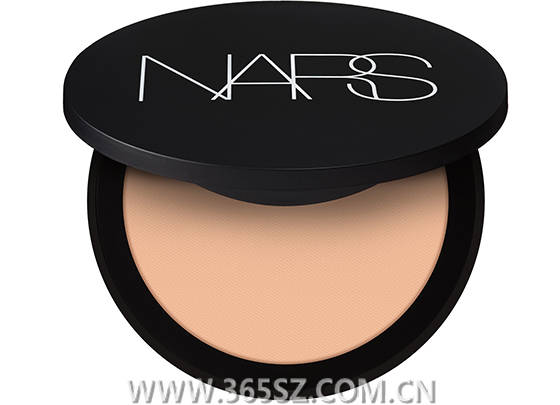 nars 柔哑净瑕蜜粉饼 2号 rmb390/9g 昵称:nars「小飞饼」推荐理由