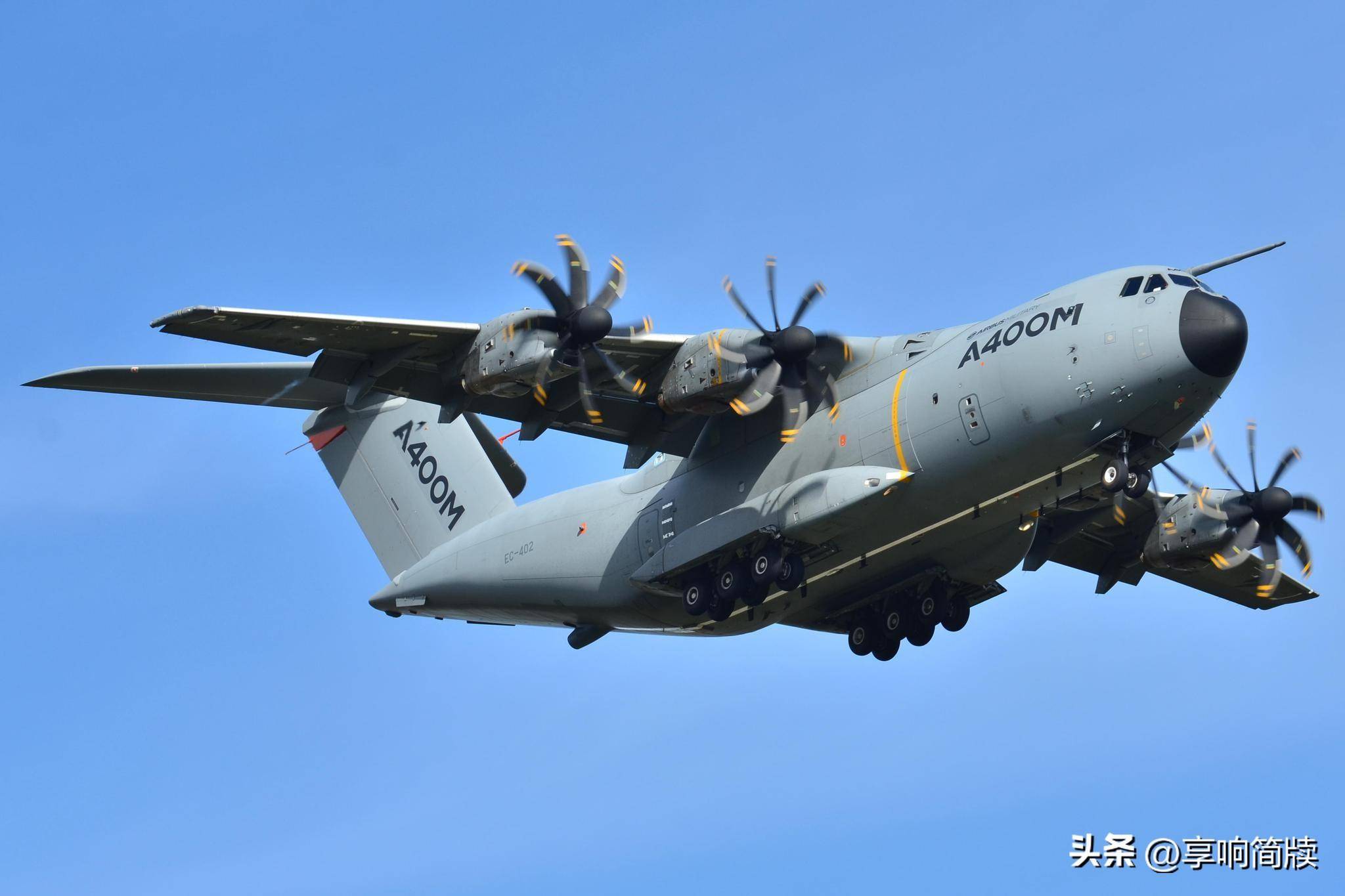 a400m(未来大型飞机)军用运输机(上)_进行_西班牙_空客