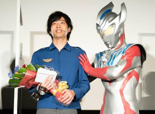 泰迦奥特曼交接仪式优幸演员落泪连续三年小陆哭得最伤心_进行_感情