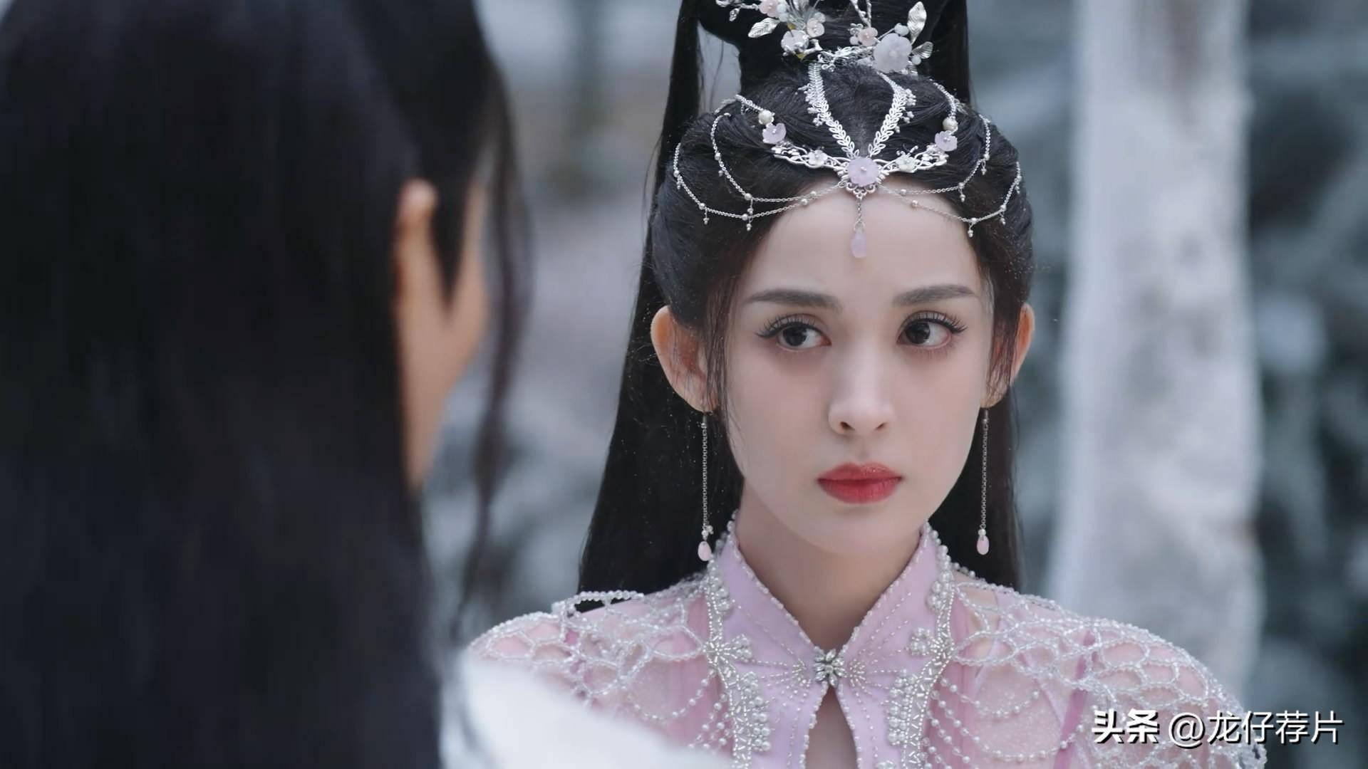 《雪鹰领主》弃剧理由:娜扎的半永久,ppt特效,女配的网红脸_观众_许凯