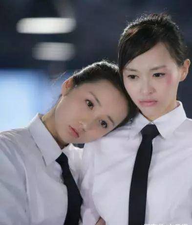 唐嫣闺蜜撞脸黄磊妻,上课打盹被徐克相中,拍戏被骂三个月常哭泣_吕一