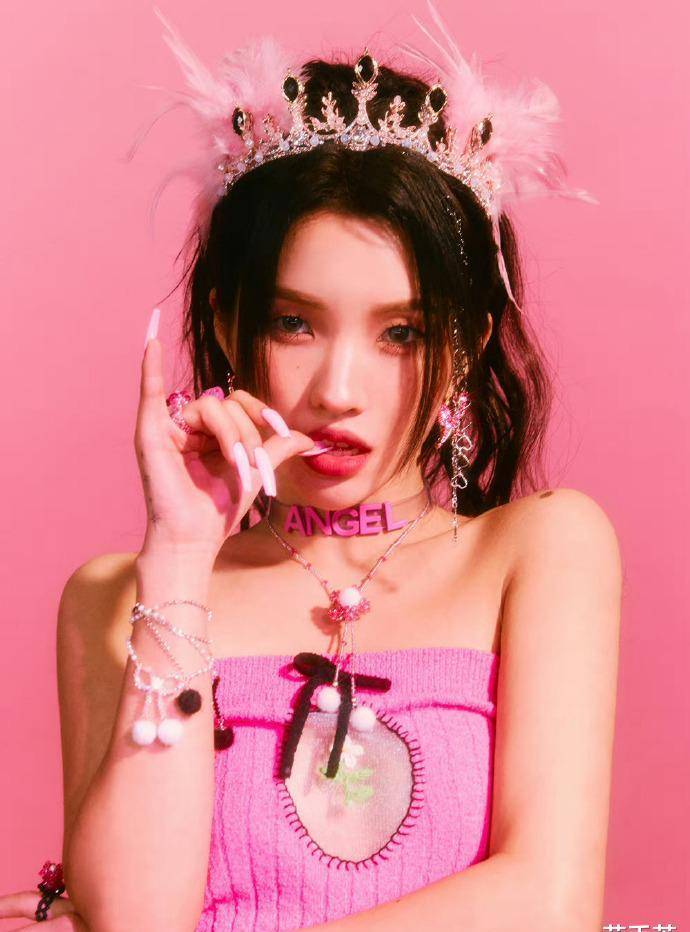 女团的身份,会让她们摆脱年龄限制,只靠作品吃饭_韩流_田小娟_新生代