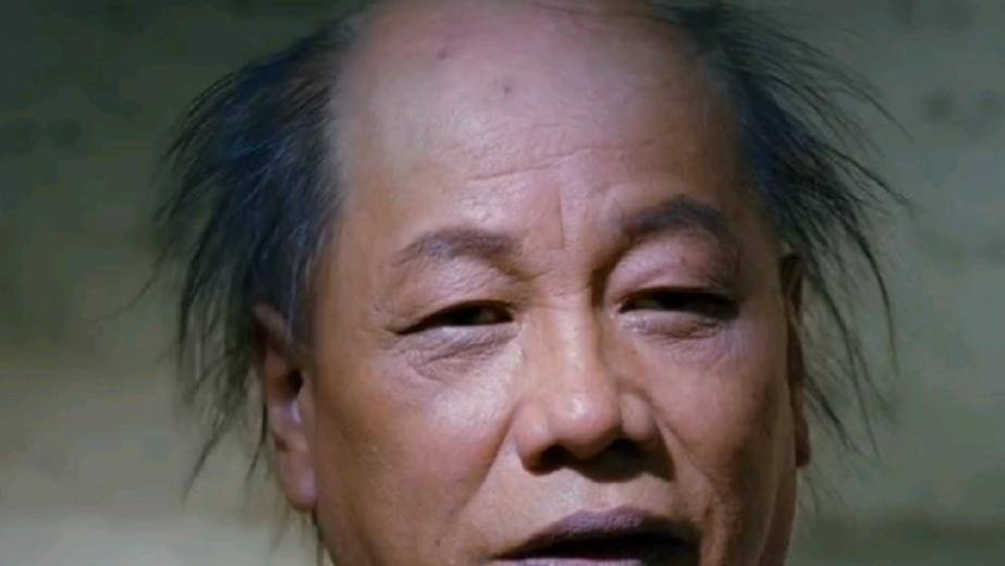 岳云鹏新发型让黄渤在片场抓狂,网友反应像"海岛发型"_岳岳_工作_照片