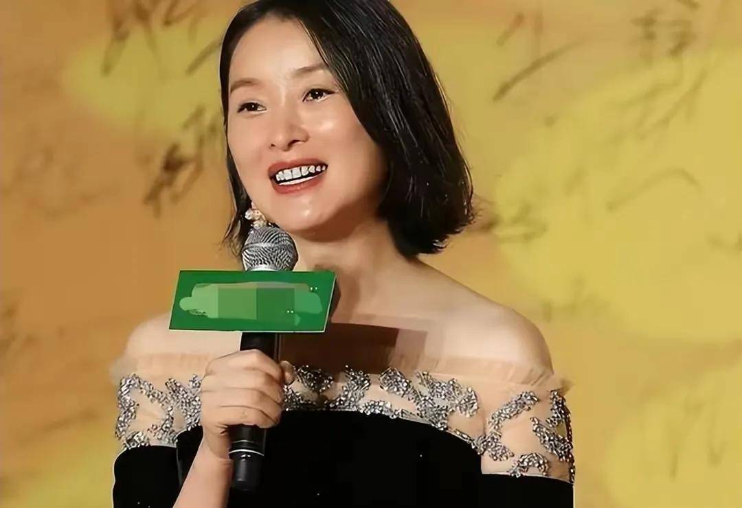 演员任程伟娶初恋黄蕾,携手26年没绯闻,一家四口幸福甜蜜!