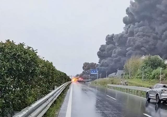 浙江发生惨烈车祸,致6死2伤,知情人透露事故原因,引人深思_车辆_严重