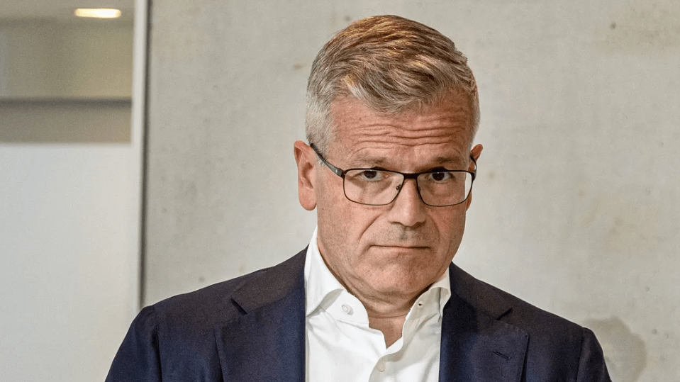 柯文胜称,随着疫情高峰期的结束,马士基的收益大幅下降,他对自己的