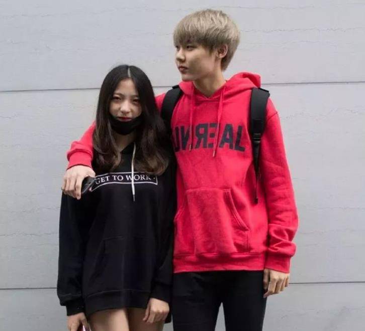 早有男星掉坑,被拍和好兄弟女友同行_baby_陈泽西_周锐