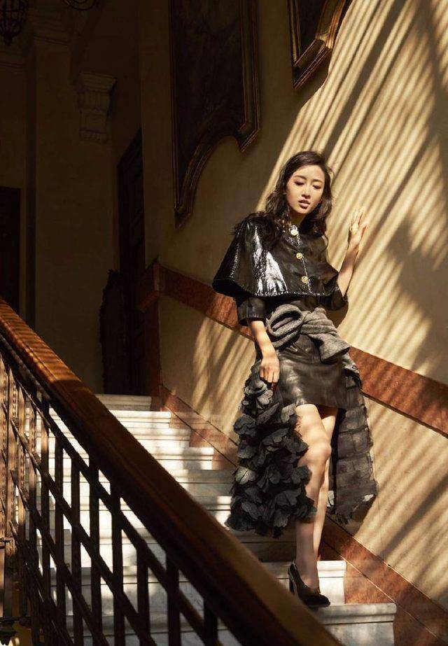 广西第一美女王鸥,曾获模特电视大赛最上镜奖,最好的伪装者