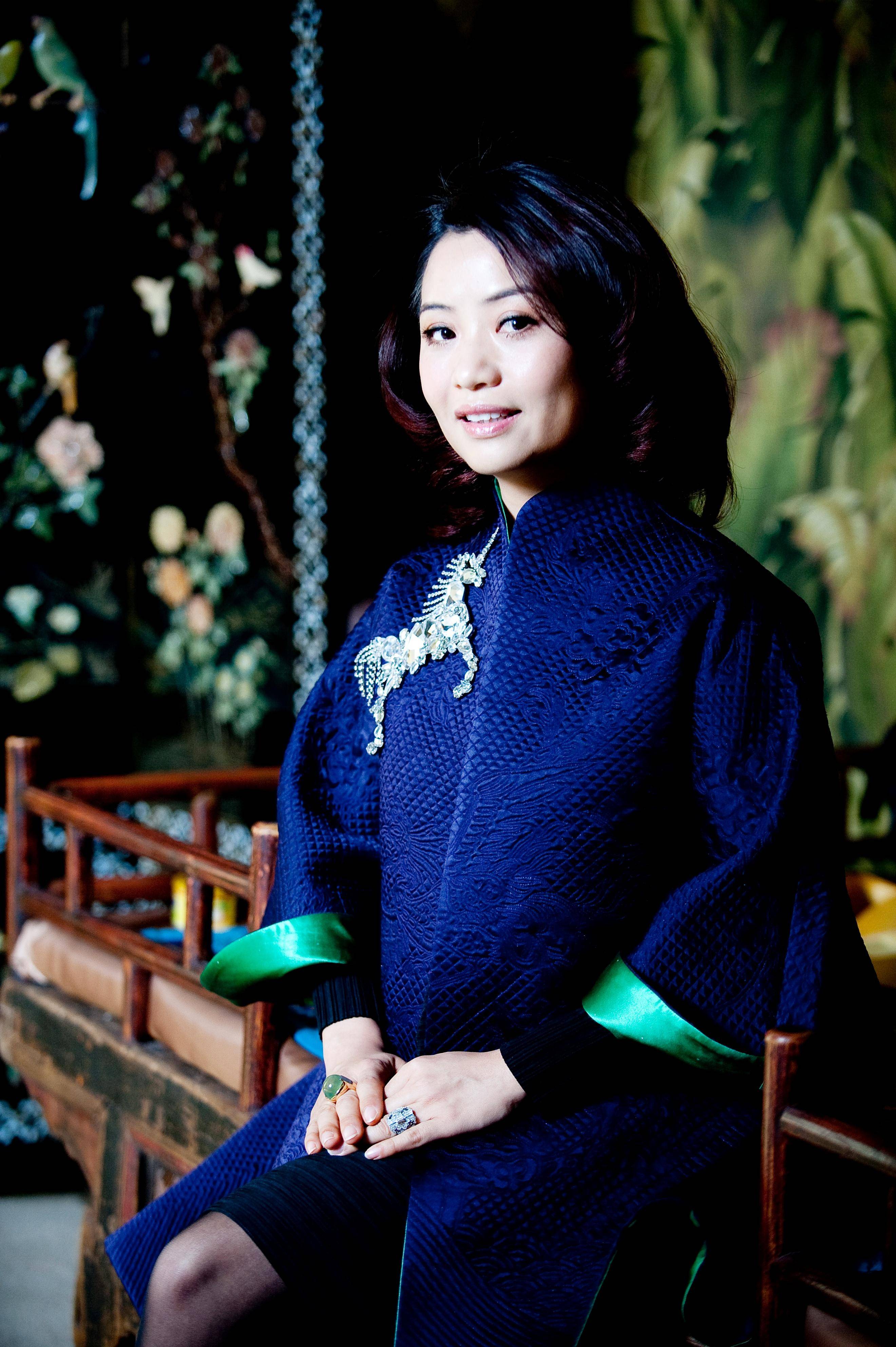 郭培:中国服装定制第一人的大裙子梦_设计的_礼服_梦想