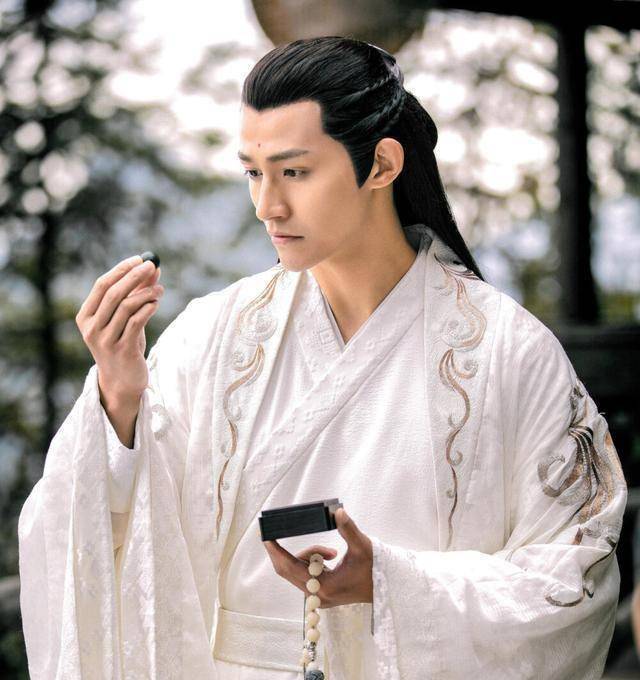 老婆比他小9岁,颜值不输前女友_李子峰_升职_和林