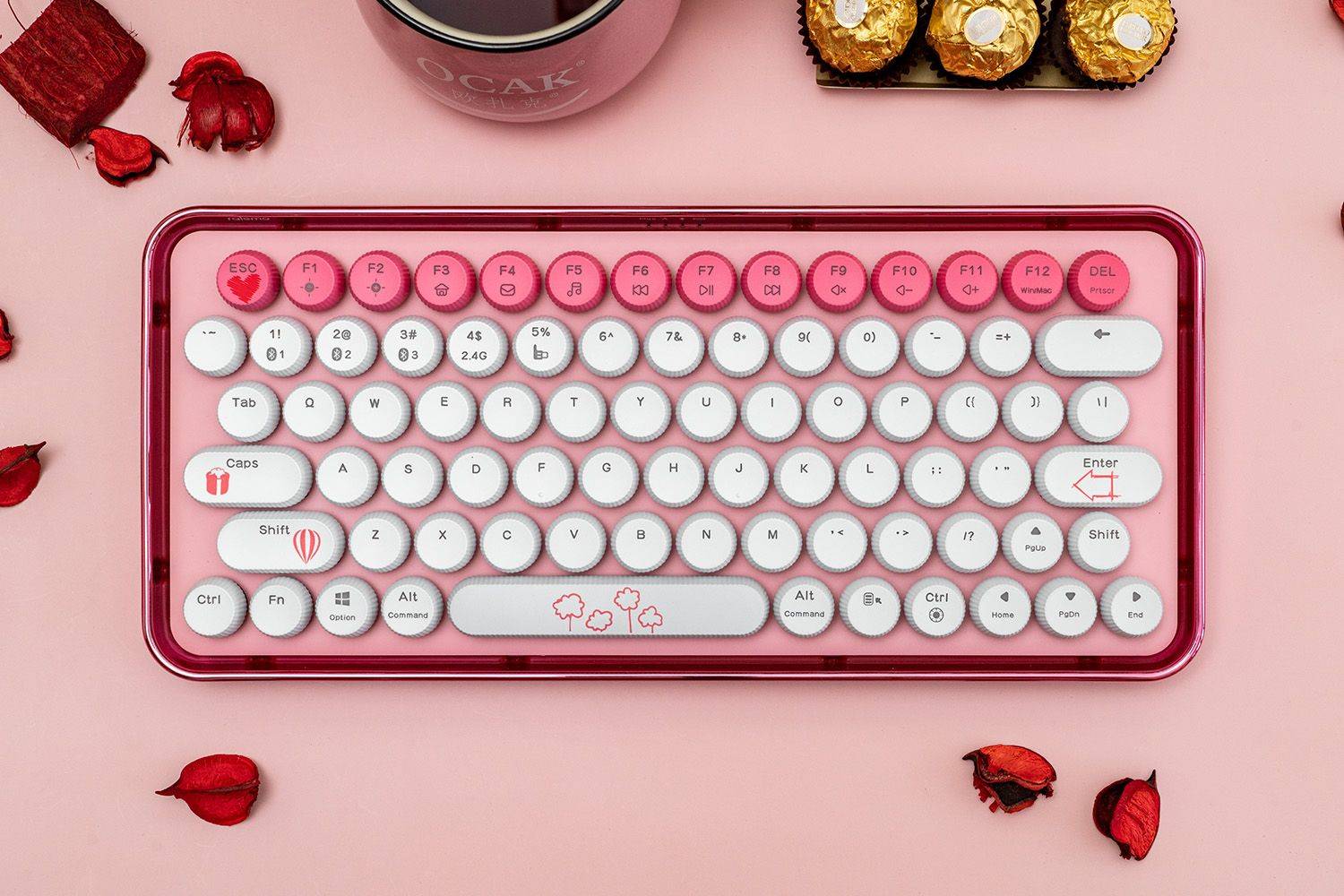 老婆过生日送了雷柏ralemo Pre 5键盘，办公室女同事都问是啥型号