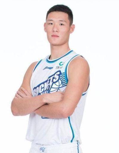 cba选秀第11轮表现:谢立石首秀挑战阿联,黎伊扬10 3廖三宁22 7_犯规