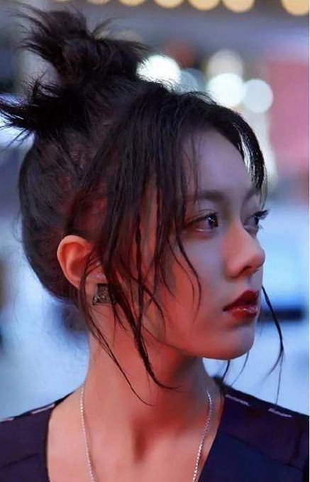 00后小花颜值pk:赵今麦惊艳,邓恩熙淑女,看到张子枫,沦陷了_文淇_年纪