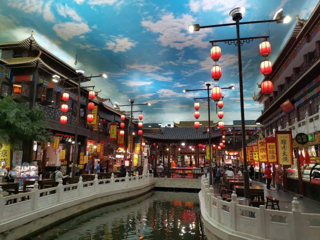 河南开封市一日游,逛鼓楼街和大宋武侠城,开封太棒了!
