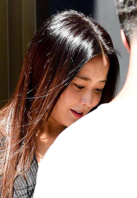 43岁金喜善也老了!