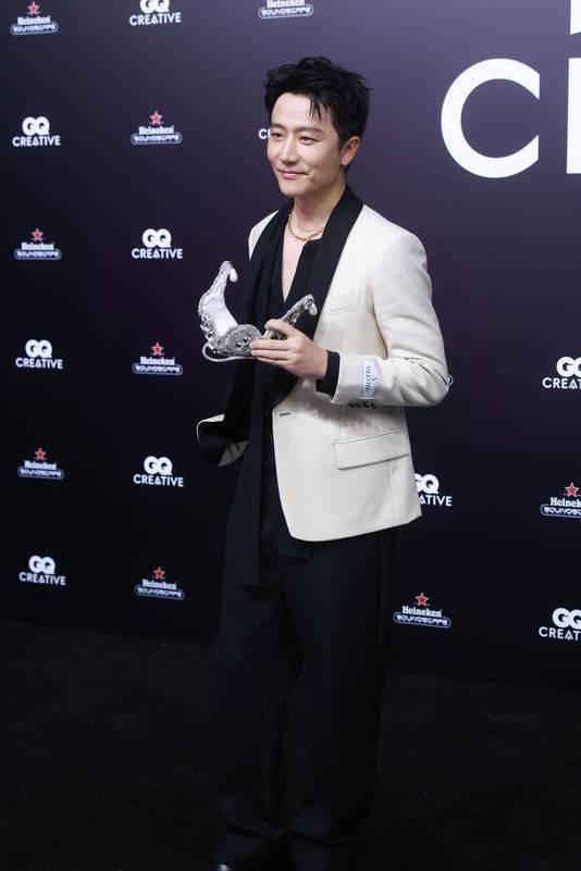 杨幂,张艺兴,李现,宋茜,李沁,宋祖儿亮相红毯_时尚_活动_派对