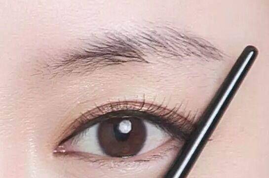 被迪丽热巴的粗浓眉美哭了?那是因为你没看过李沁的!_step_流星_眉毛